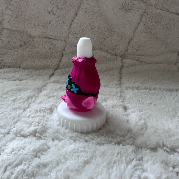 Good2Grow | Trolls World Tour "Queen Poppy" Sprouts Topper - Picture 3 of 9